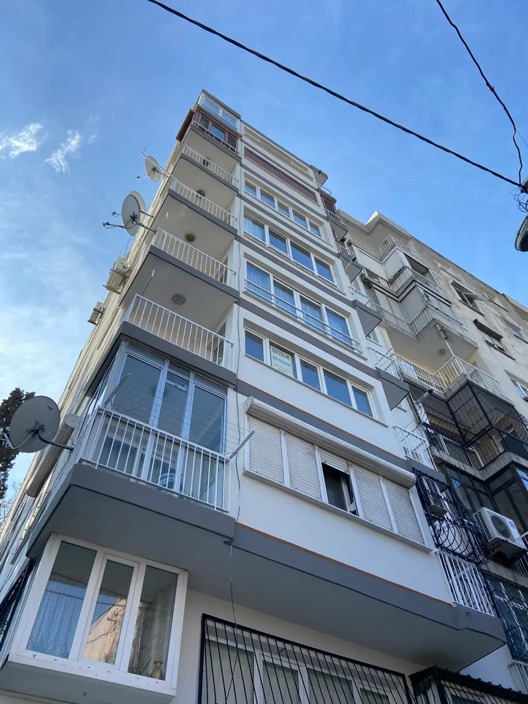 Hasan Hayati Apartmanı — Konak / İzmir